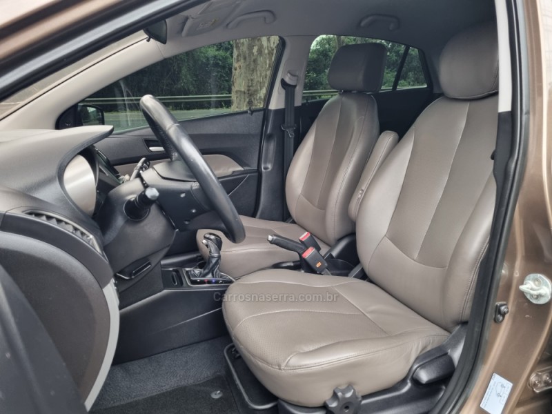 HB20S 1.6 PREMIUM 16V FLEX 4P AUTOMÁTICO - 2017 - DOIS IRMãOS