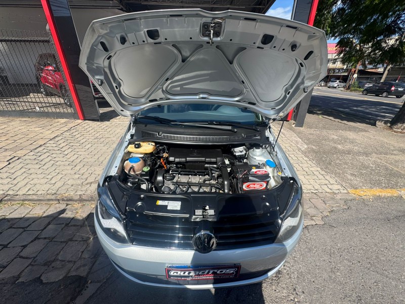 FOX 1.0 MI TRENDLINE 8V FLEX 4P MANUAL - 2014 - CAXIAS DO SUL