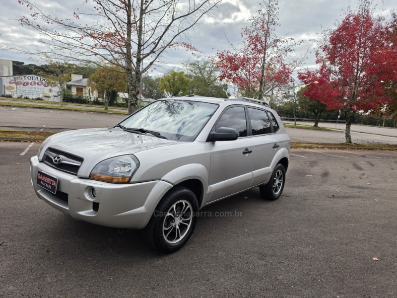 TUCSON 2.0 MPFI GL 16V 142CV 2WD GASOLINA 4P MANUAL - 2010 - BENTO GONçALVES