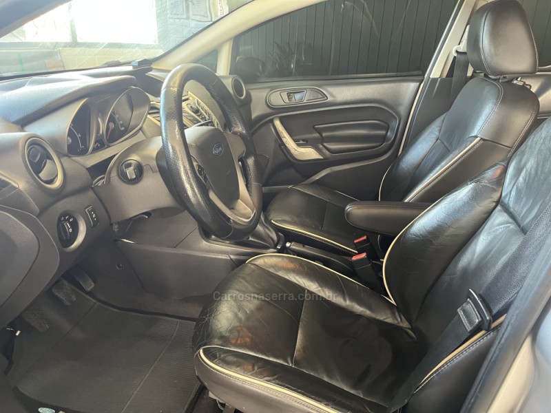FIESTA 1.6 SE SEDAN 16V FLEX 4P MANUAL - 2013 - CAXIAS DO SUL