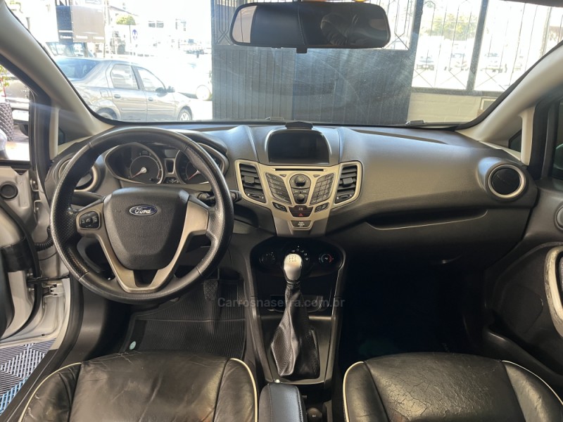 FIESTA 1.6 SE SEDAN 16V FLEX 4P MANUAL - 2013 - CAXIAS DO SUL