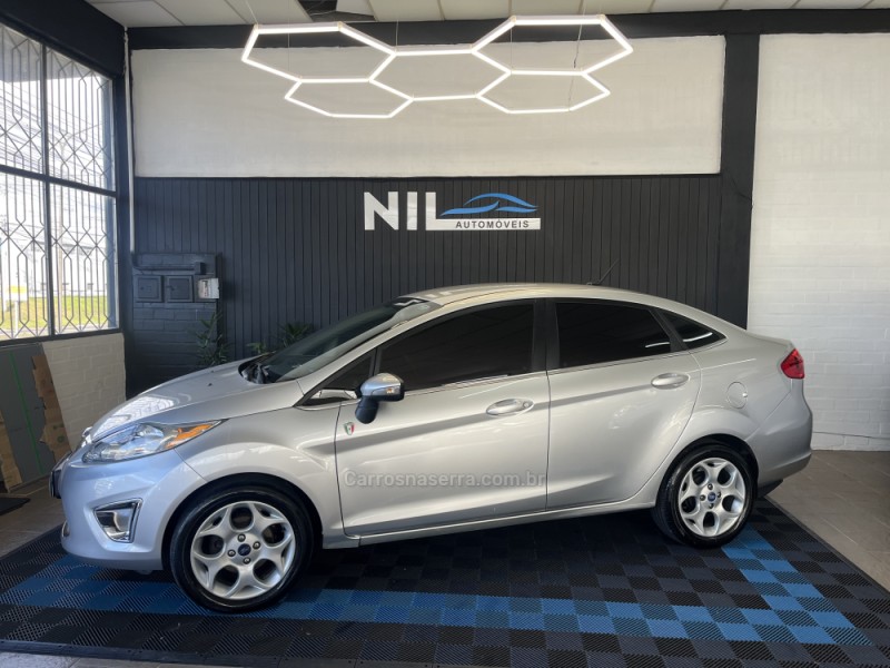 FIESTA 1.6 SE SEDAN 16V FLEX 4P MANUAL - 2013 - CAXIAS DO SUL