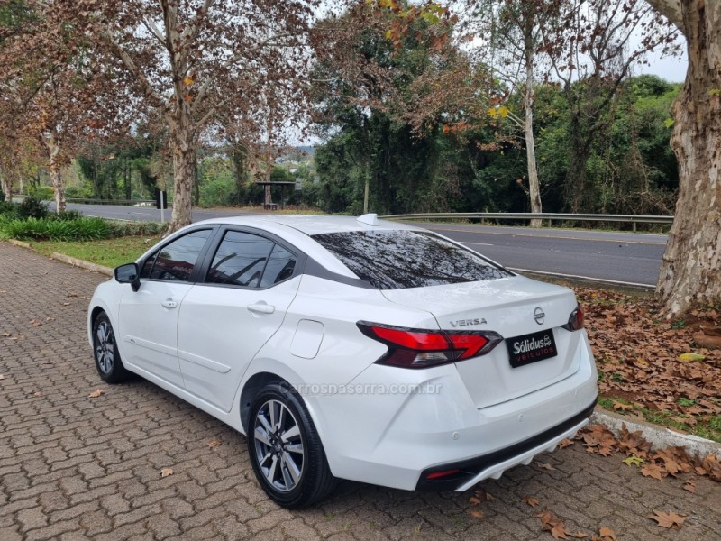 VERSA 1.6 ADVANCE 16V FLEX 4P AUTOMÁTICO - 2025 - DOIS IRMãOS