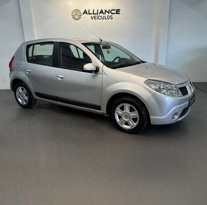 SANDERO 1.6 PRIVILÉGE 8V HI-FLEX 4P MANUAL - 2011 - CAXIAS DO SUL