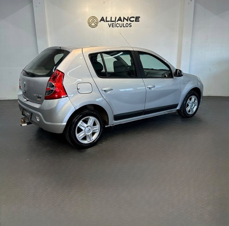 SANDERO 1.6 PRIVILÉGE 8V HI-FLEX 4P MANUAL - 2011 - CAXIAS DO SUL