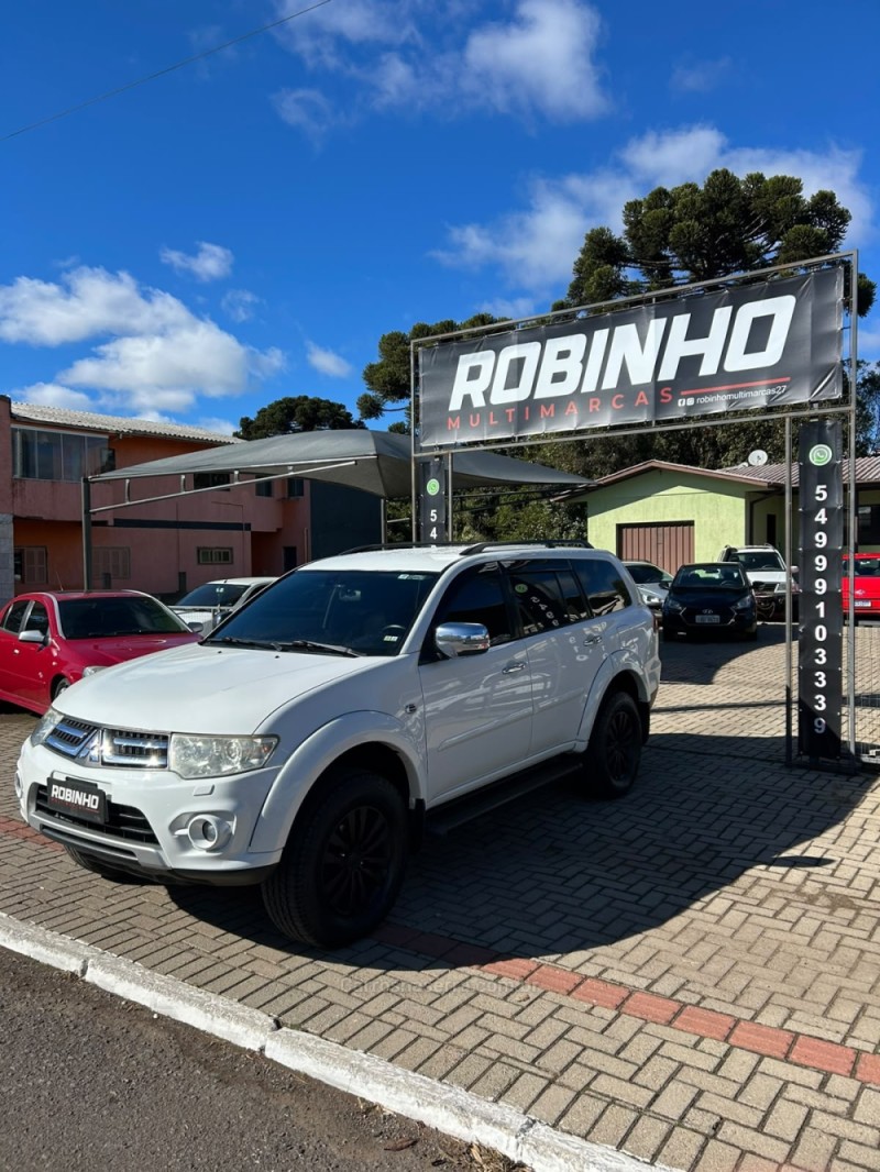 PAJERO DAKAR 3.2 HPE 4X4 7 LUGARES 16V TURBO INTERCOOLER DIESEL 4P AUTOMÁTICO - 2015 - CAMBARá DO SUL