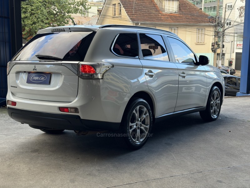 OUTLANDER 2.0 16V GASOLINA 4P AUTOMÁTICO - 2014 - CAXIAS DO SUL