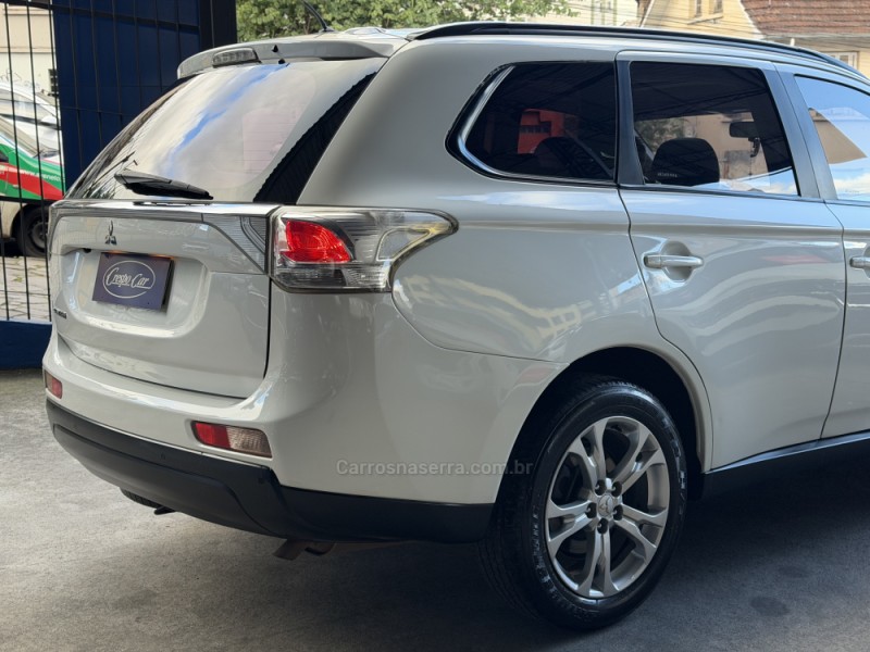 OUTLANDER 2.0 16V GASOLINA 4P AUTOMÁTICO - 2014 - CAXIAS DO SUL