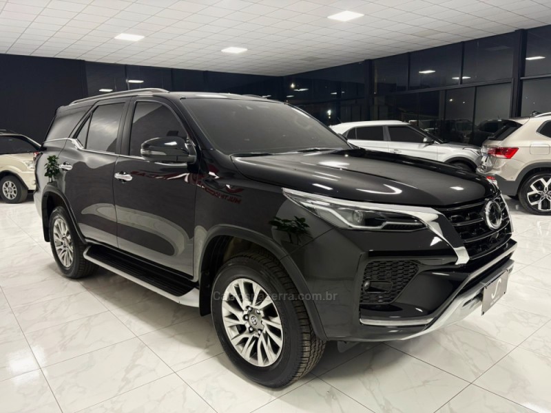 HILUX SW4 2.8 SRX 4X4 7 LUGARES 16V TURBO INTERCOOLER DIESEL 4P AUTOMÁTICO - 2022 - CAMPINAS DO SUL