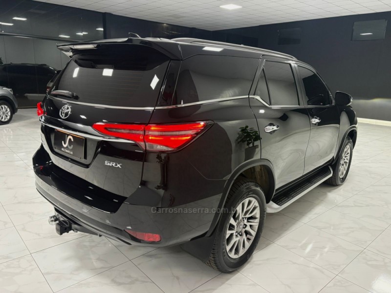 HILUX SW4 2.8 SRX 4X4 7 LUGARES 16V TURBO INTERCOOLER DIESEL 4P AUTOMÁTICO - 2022 - CAMPINAS DO SUL