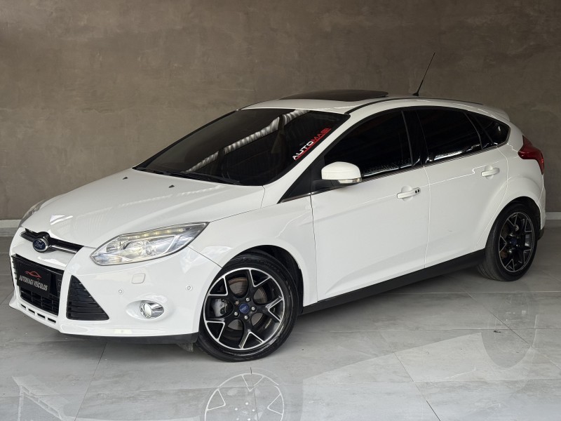 focus 2.0 titanium hatch 16v flex 4p automatico 2015 caxias do sul
