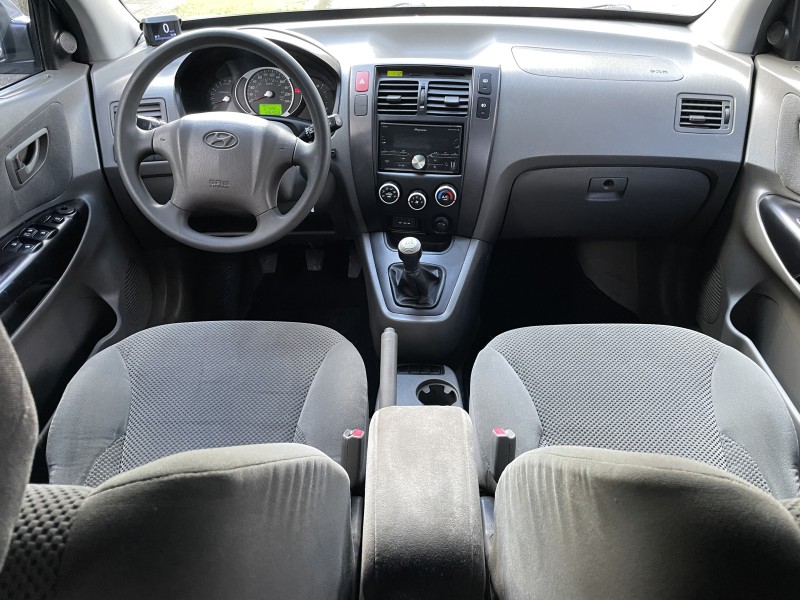 TUCSON 2.0 MPFI GL 16V 142CV 2WD GASOLINA 4P MANUAL - 2012 - CAXIAS DO SUL