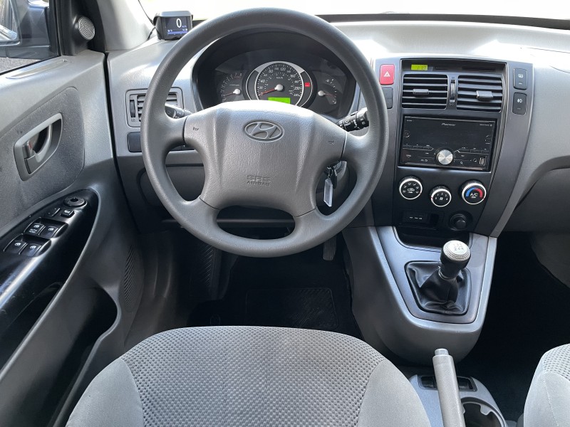 TUCSON 2.0 MPFI GL 16V 142CV 2WD GASOLINA 4P MANUAL - 2012 - CAXIAS DO SUL