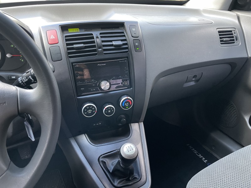 TUCSON 2.0 MPFI GL 16V 142CV 2WD GASOLINA 4P MANUAL - 2012 - CAXIAS DO SUL