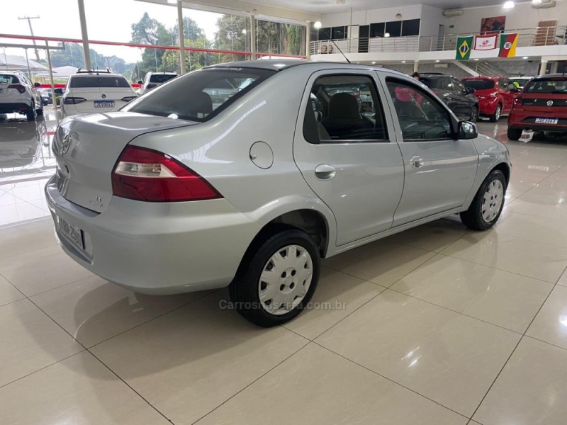 PRISMA 1.4 MPFI MAXX 8V FLEX 4P MANUAL - 2011 - LAJEADO