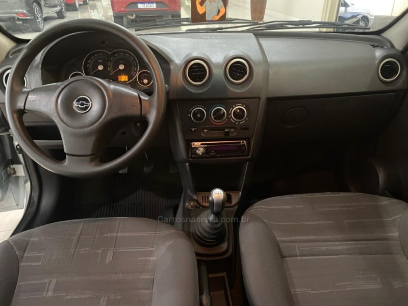 PRISMA 1.4 MPFI MAXX 8V FLEX 4P MANUAL - 2011 - LAJEADO