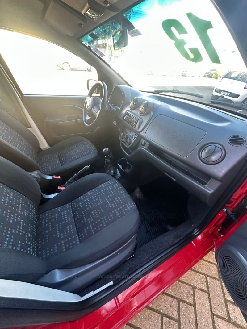 UNO 1.0 EVO VIVACE 8V FLEX 4P MANUAL - 2013 - PAROBé