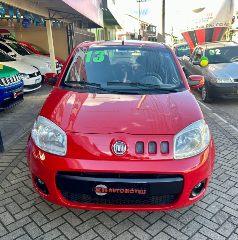 UNO 1.0 EVO VIVACE 8V FLEX 4P MANUAL - 2013 - PAROBé