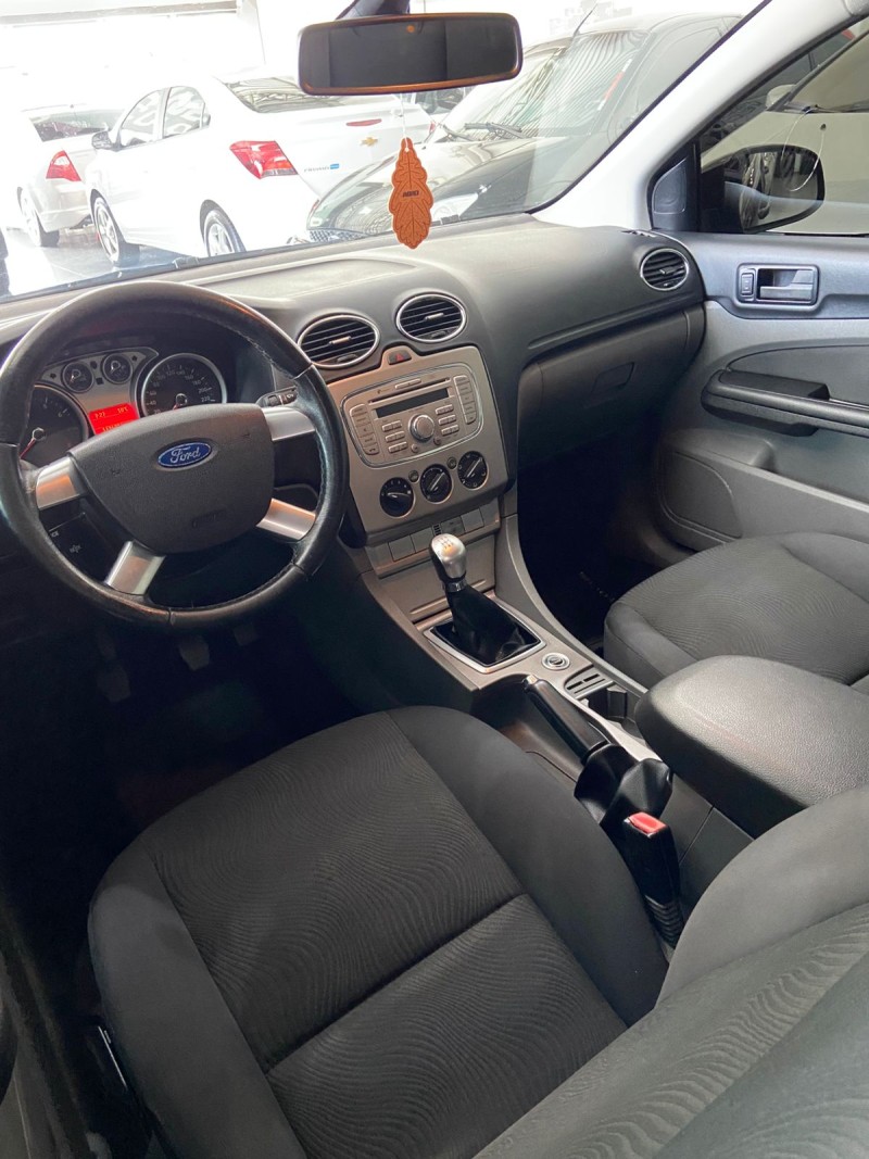 FOCUS 2.0 GLX 16V FLEX 4P MANUAL - 2012 - FARROUPILHA