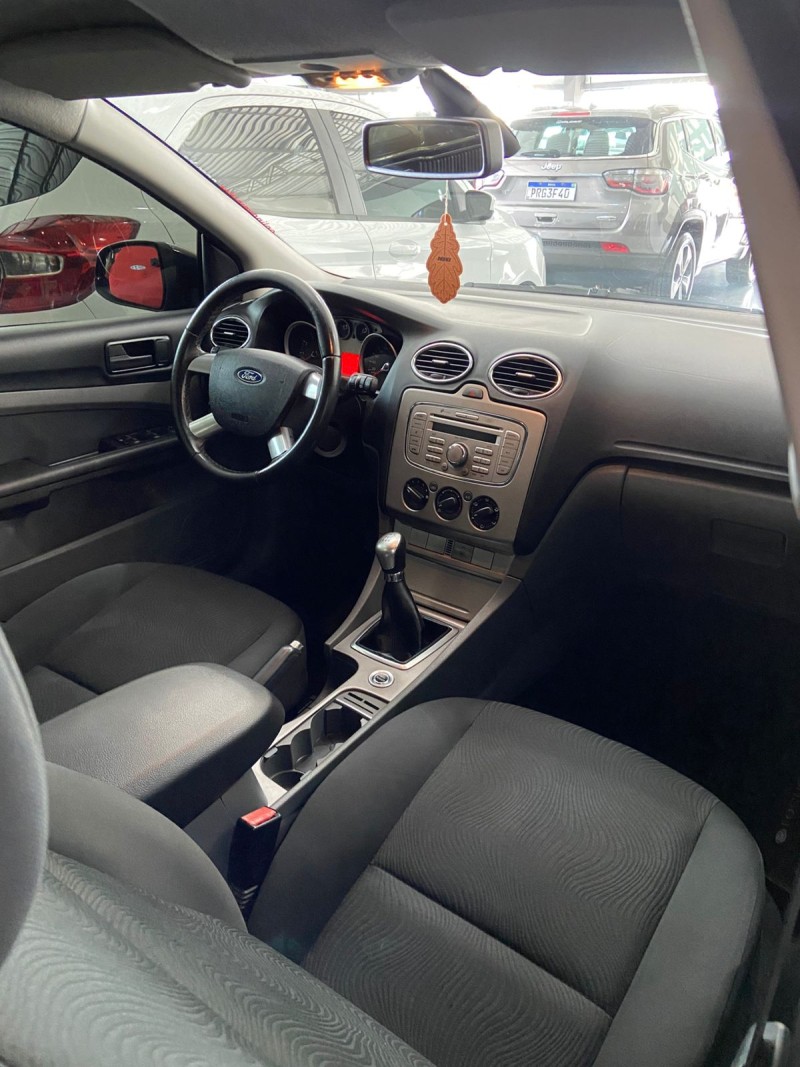 FOCUS 2.0 GLX 16V FLEX 4P MANUAL - 2012 - FARROUPILHA
