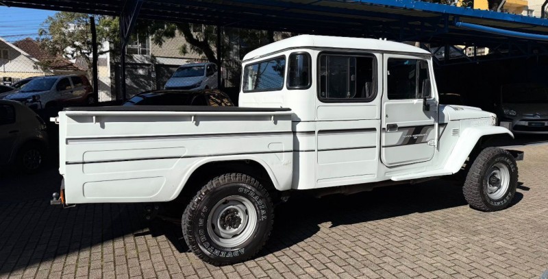 BANDEIRANTE 3.7 BJ55LP-BL3 4X4 CS DIESEL 2P MANUAL - 1996 - CAXIAS DO SUL