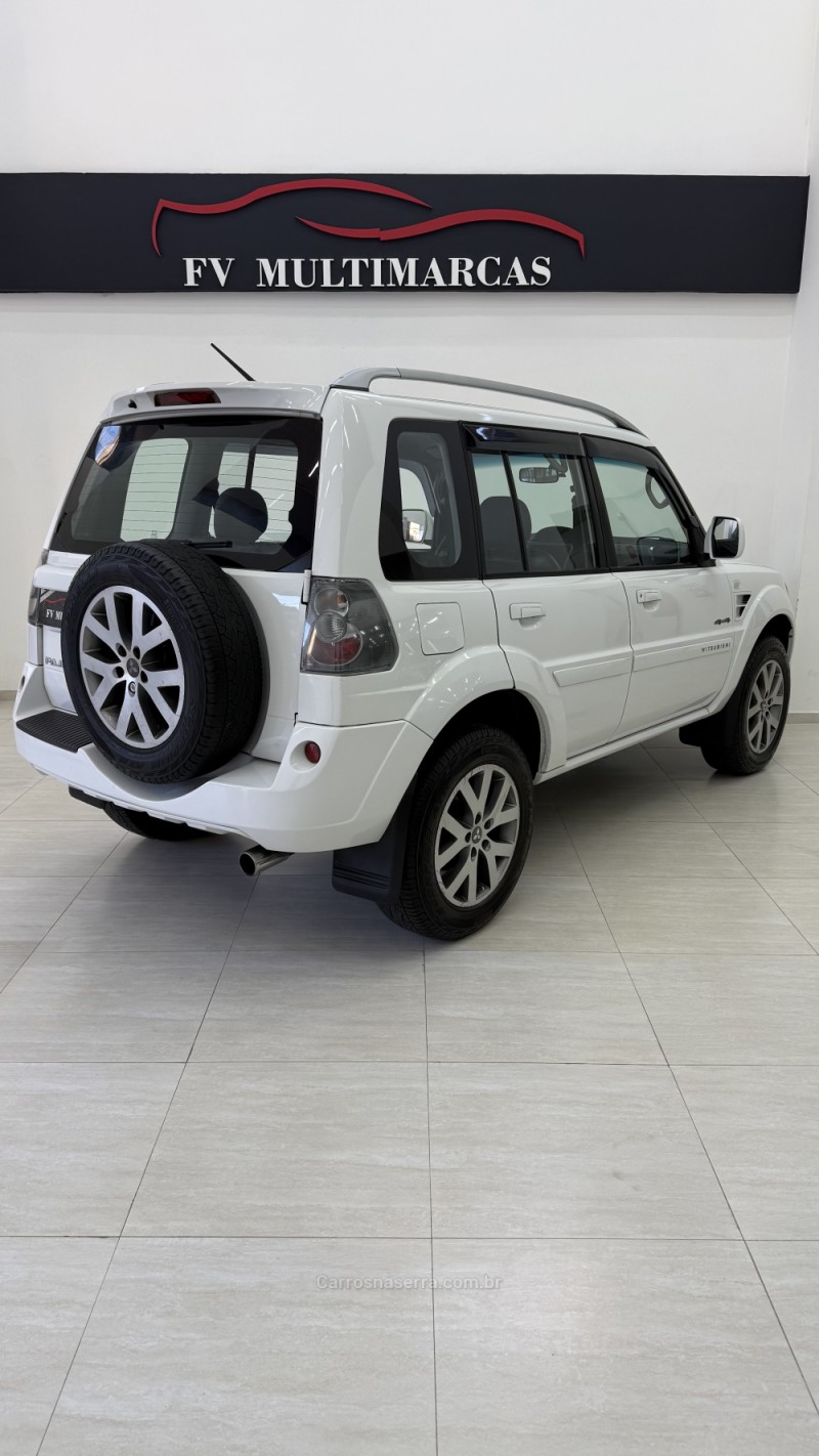 PAJERO TR4 2.0 4X4 16V 140CV FLEX 4P AUTOMÁTICO - 2013 - BENTO GONçALVES