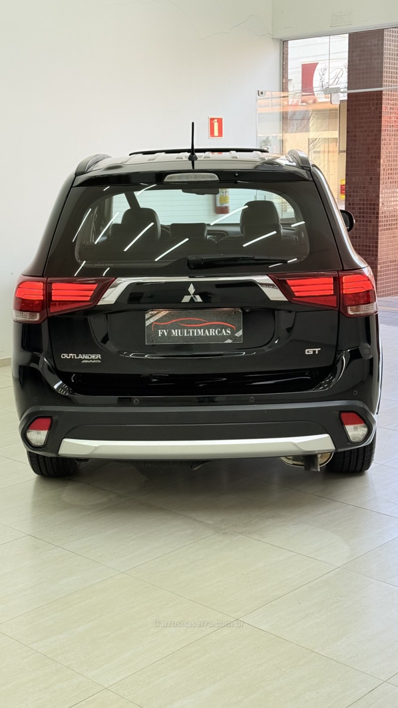 OUTLANDER 3.0 GT 4X4 V6 24V GASOLINA 4P AUTOMÁTICO - 2016 - BENTO GONçALVES