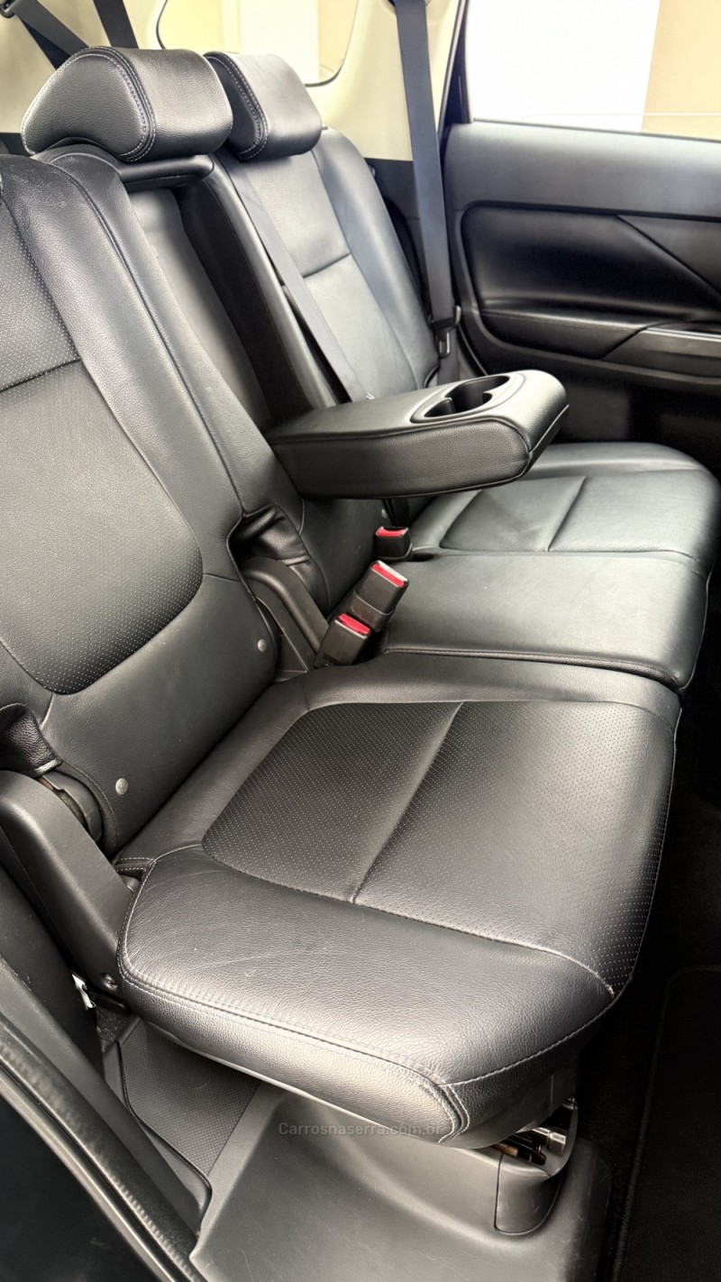 OUTLANDER 3.0 GT 4X4 V6 24V GASOLINA 4P AUTOMÁTICO - 2016 - BENTO GONçALVES
