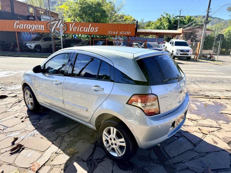 AGILE 1.4 MPFI LTZ 8V FLEX 4P MANUAL - 2010 - TRêS COROAS