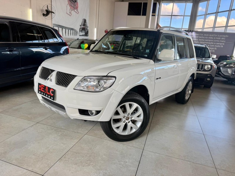 PAJERO TR4 2.0 4X4 16V 131CV GASOLINA 4P AUTOMÁTICO - 2012 - CAXIAS DO SUL