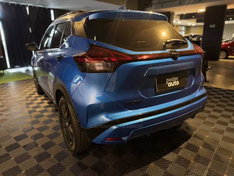 KICKS 1.6 EXCLUSIVE 16V FLEX 4P AUTOMÁTICO - 2022 - FARROUPILHA