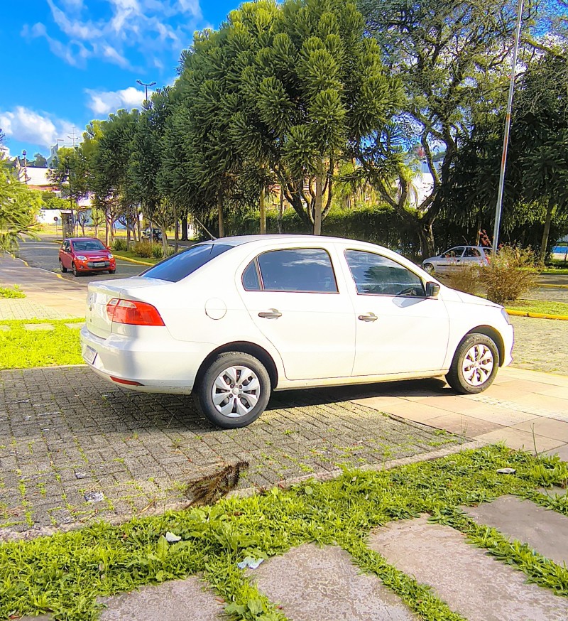 VOYAGE 1.6 MI CITY 8V FLEX 4P MANUAL - 2015 - FARROUPILHA
