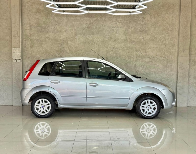 FIESTA 1.6 MPI CLASS HATCH 8V FLEX 4P MANUAL - 2008 - CAXIAS DO SUL