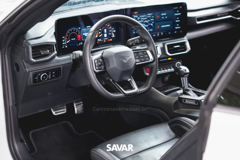 MUSTANG 4.6 GT COUPÉ V8 24V GASOLINA 2P AUTOMÁTICO - 2024 - NOVO HAMBURGO