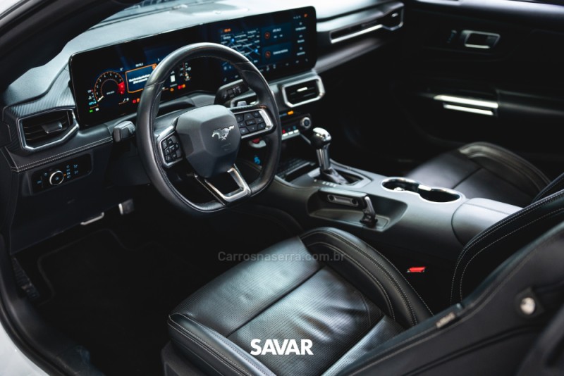 MUSTANG 4.6 GT COUPÉ V8 24V GASOLINA 2P AUTOMÁTICO - 2024 - NOVO HAMBURGO