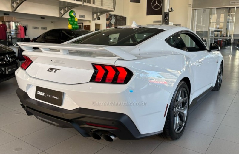 MUSTANG 4.6 GT COUPÉ V8 24V GASOLINA 2P AUTOMÁTICO - 2024 - NOVO HAMBURGO