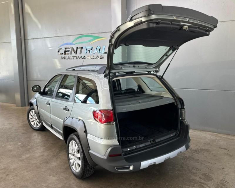 PALIO 1.8 MPI ADVENTURE WEEKEND 16V FLEX 4P MANUAL - 2014 - VACARIA