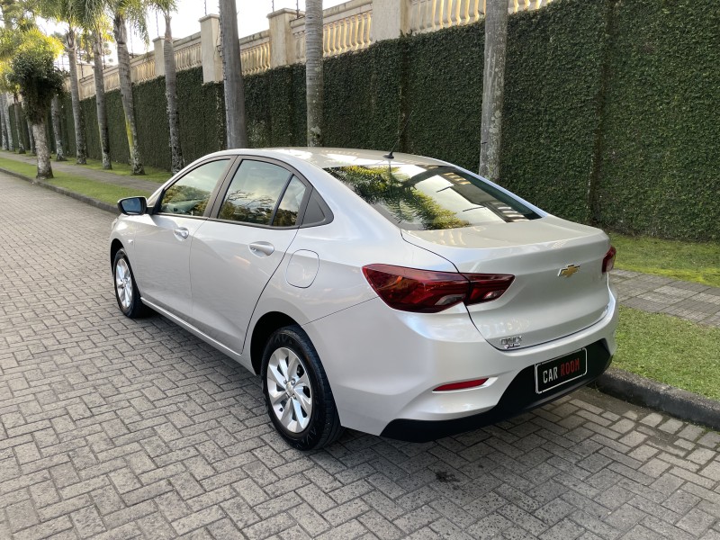 ONIX 1.0 LT2 PLUS 12V FLEX 4P MANUAL - 2022 - CAXIAS DO SUL