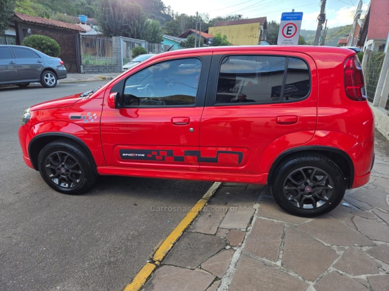 UNO 1.4 EVO SPORTING 8V FLEX 4P MANUAL - 2012 - PICADA CAFé