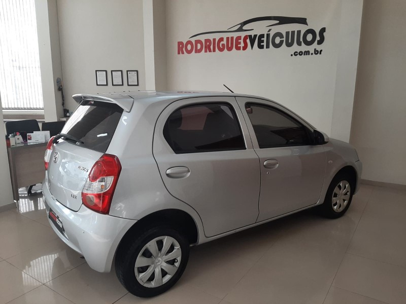 ETIOS 1.3 X 16V FLEX 4P MANUAL - 2015 - CAXIAS DO SUL
