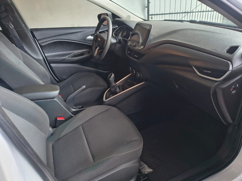 ONIX 1.0 LTZ 12V TURBO FLEX 4P MANUAL - 2023 - CAXIAS DO SUL