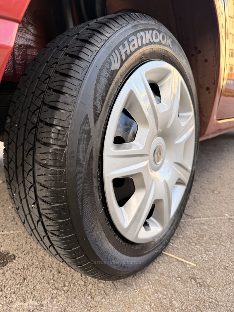SANDERO 1.0 EXPRESSION 16V FLEX 4P MANUAL - 2014 - CAXIAS DO SUL