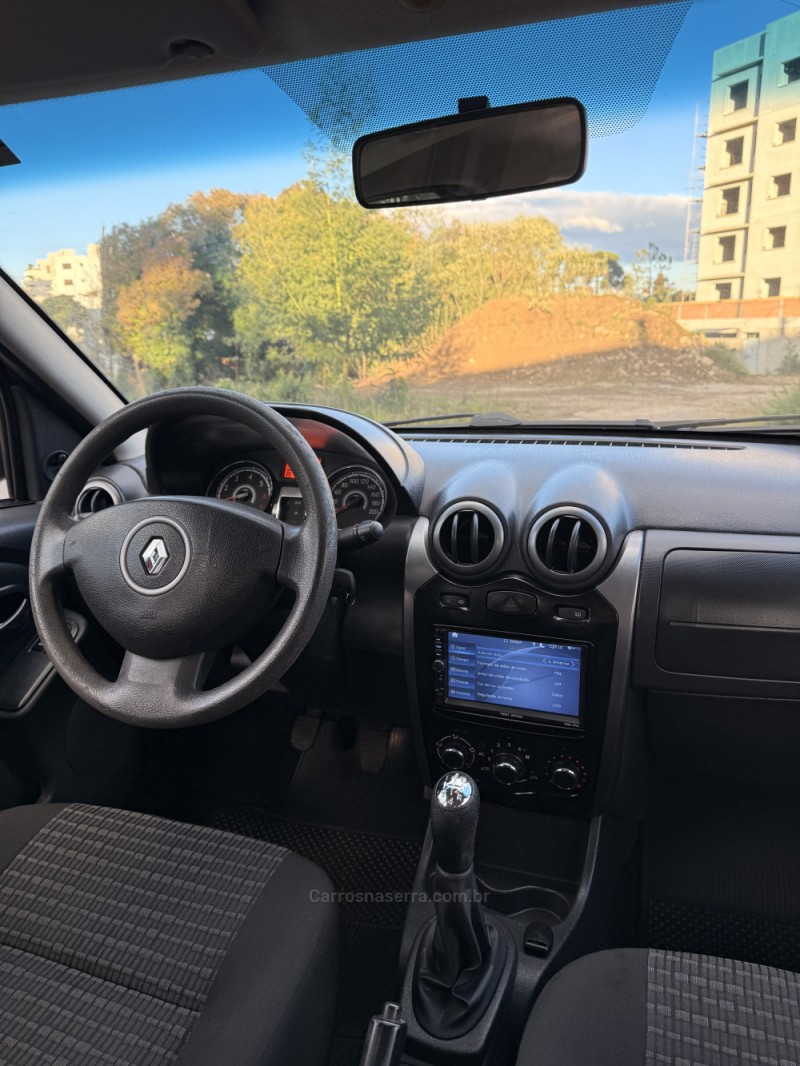 SANDERO 1.0 EXPRESSION 16V FLEX 4P MANUAL - 2014 - CAXIAS DO SUL