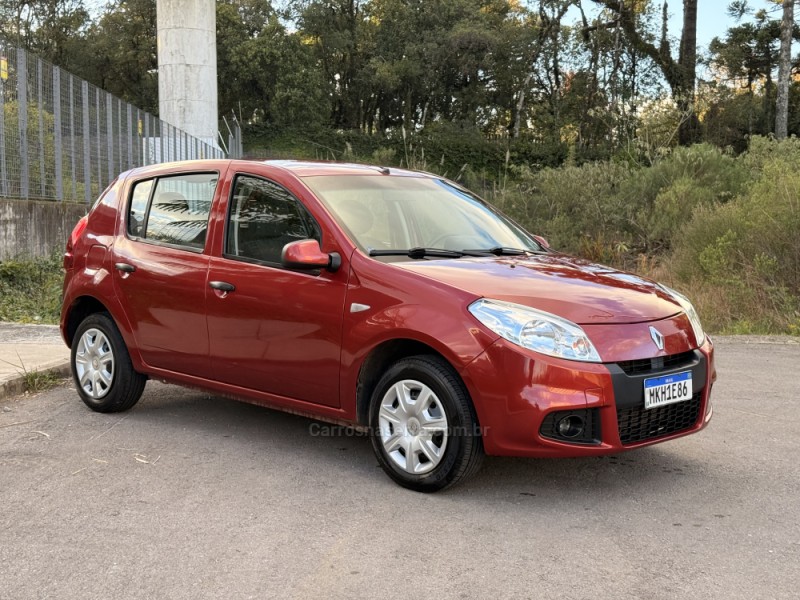 SANDERO 1.0 EXPRESSION 16V FLEX 4P MANUAL - 2014 - CAXIAS DO SUL