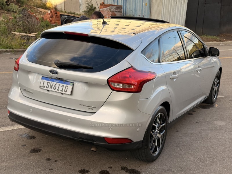 FOCUS 2.0 TITANIUM PLUS 16V FLEX 4P AUTOMÁTICO - 2017 - CAXIAS DO SUL