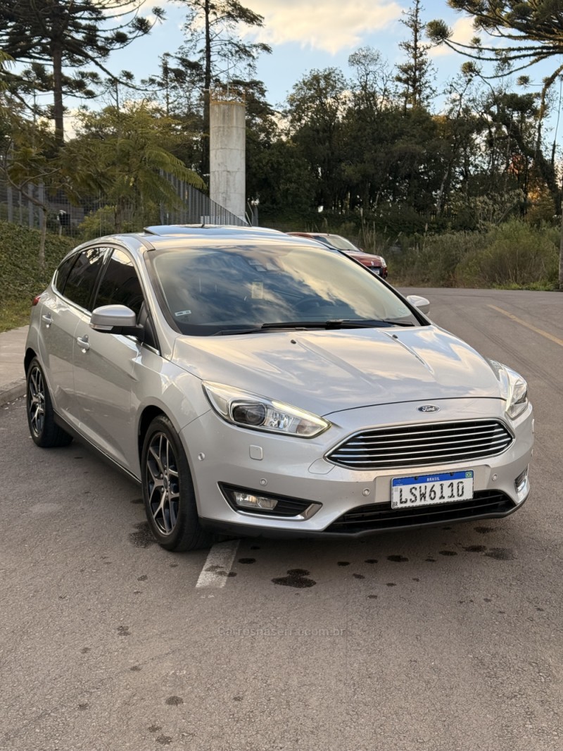 FOCUS 2.0 TITANIUM PLUS 16V FLEX 4P AUTOMÁTICO - 2017 - CAXIAS DO SUL