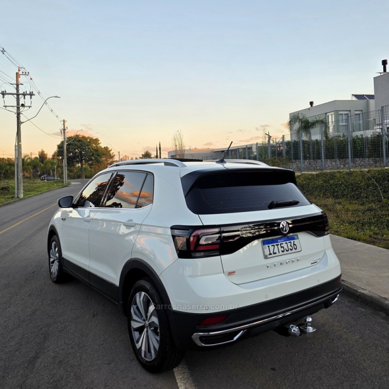 T-CROSS 1.4 HIGHLINE TSI 16V FLEX 4P AUTOMÁTICO - 2020 - CAXIAS DO SUL