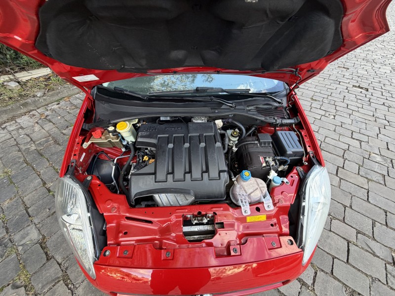 PUNTO 1.4 ATTRACTIVE ITALIA 8V FLEX 4P MANUAL - 2012 - CAXIAS DO SUL