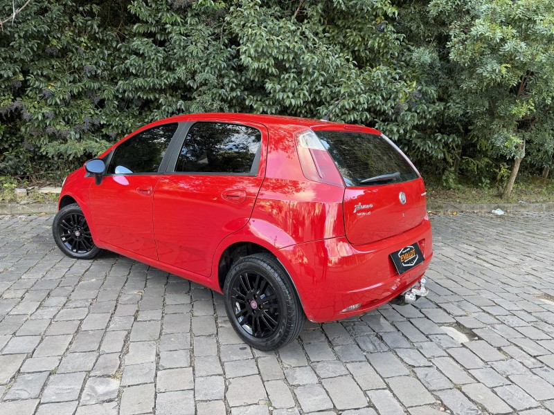 PUNTO 1.4 ATTRACTIVE ITALIA 8V FLEX 4P MANUAL - 2012 - CAXIAS DO SUL