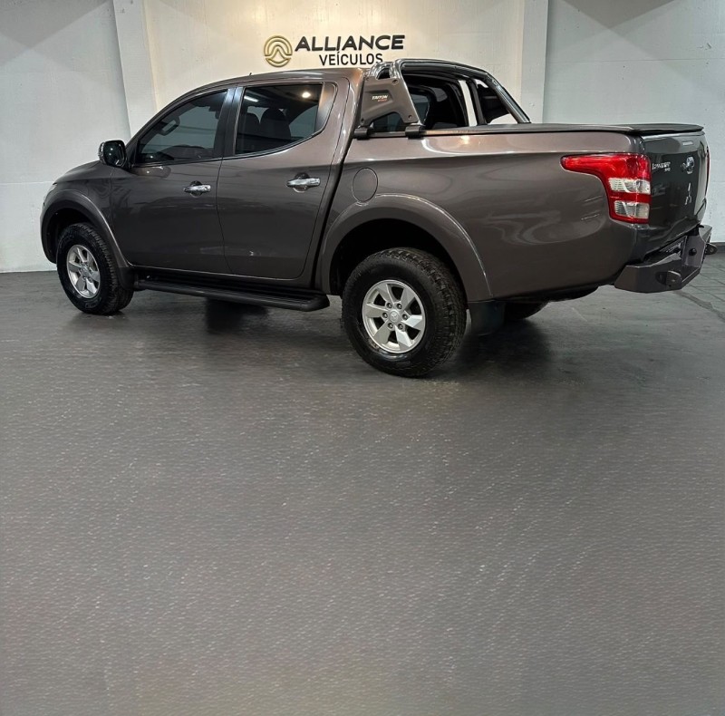 TRITON 2.4 HPE-S 4X4 CD TURBO 16V DIESEL 4P AUTOMÁTICO - 2018 - CAXIAS DO SUL